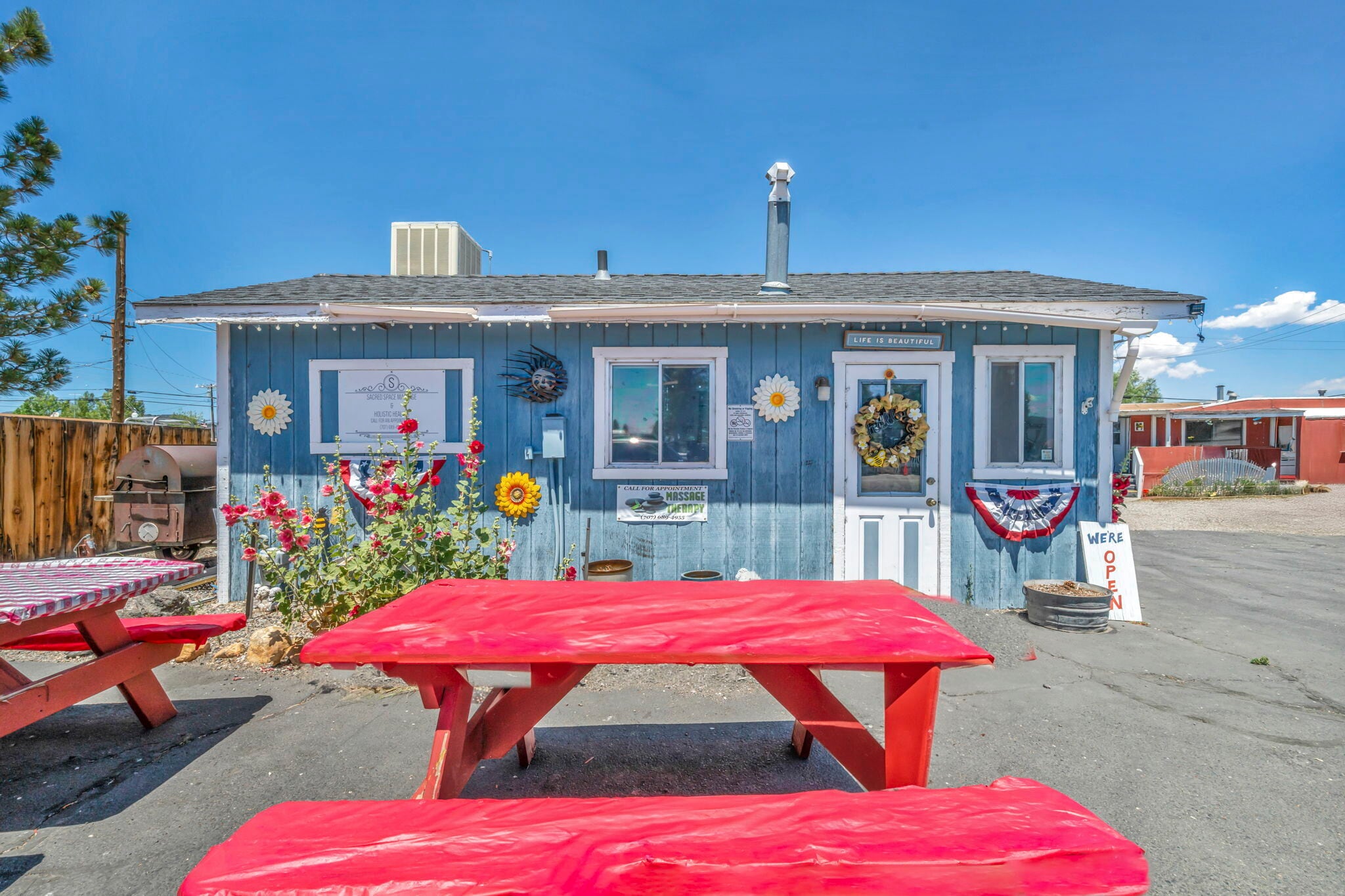 198 Main St, Bridgeport, CA à vendre Photo principale– Image 1 sur 99