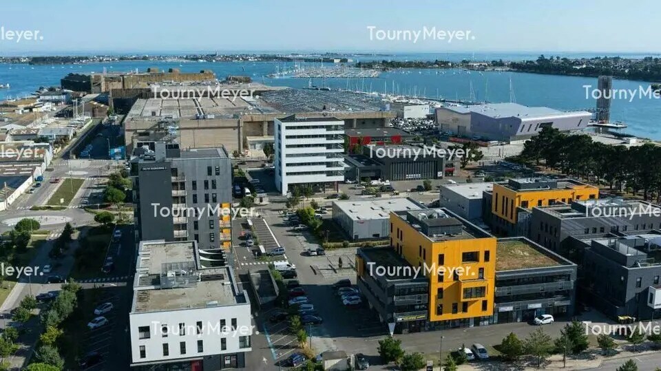 Bureau dans Lorient à louer - Photo de l’immeuble – Image 1 sur 1