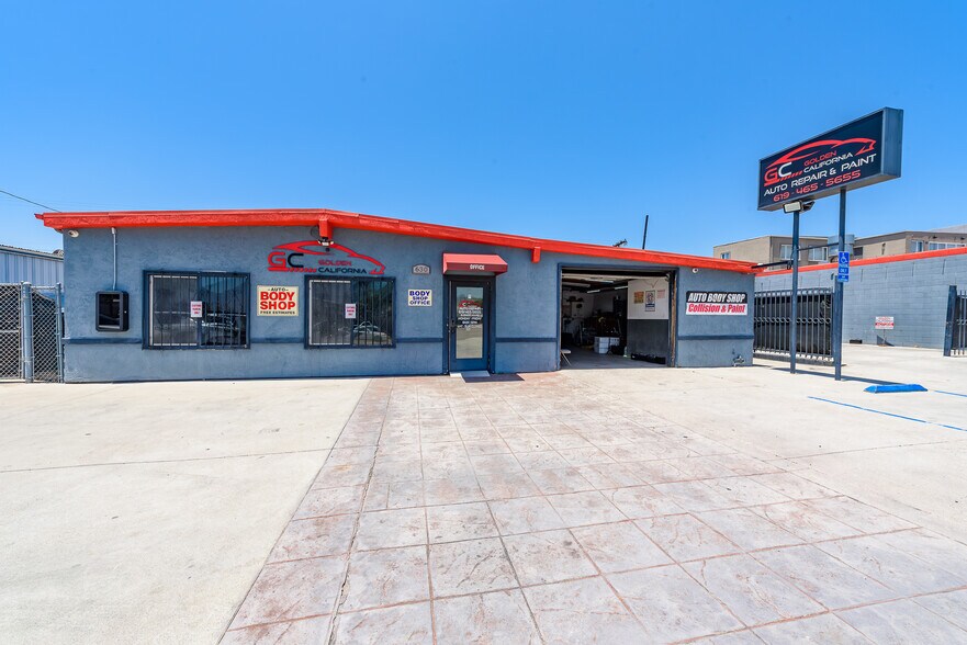 630 Grand Ave, Spring Valley, CA à vendre - Photo de l’immeuble – Image 2 sur 19