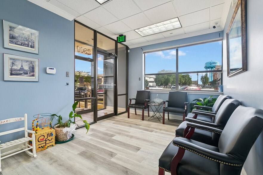 2309 N Hullen St, Metairie, LA à vendre - Hall d’entrée – Image 3 sur 33