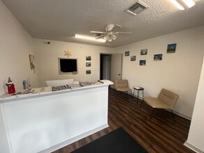 12155 Metro Pky, Fort Myers, FL à louer Photo intérieure– Image 1 sur 19