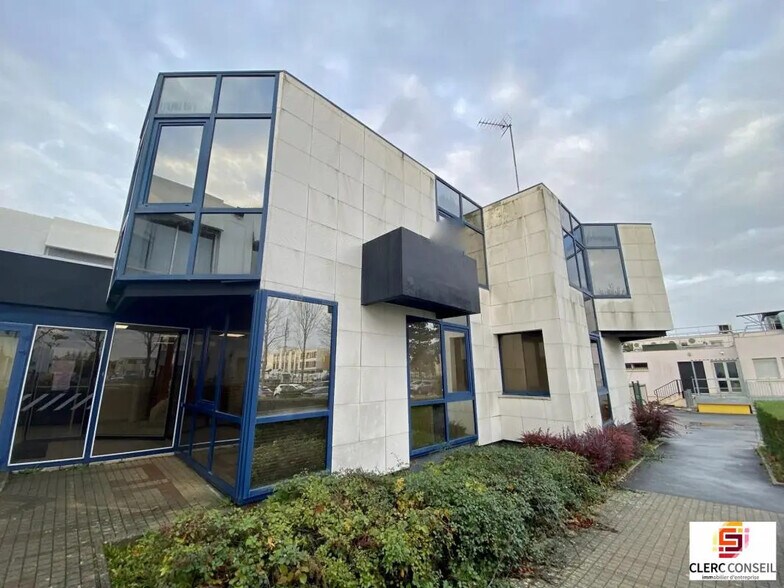 Bureau dans Évreux à louer - Photo de l’immeuble – Image 2 sur 9