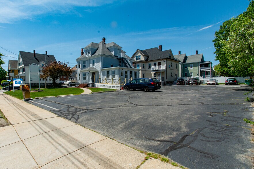 839 Washington St, Norwood, MA à louer - Photo de l’immeuble – Image 3 sur 4