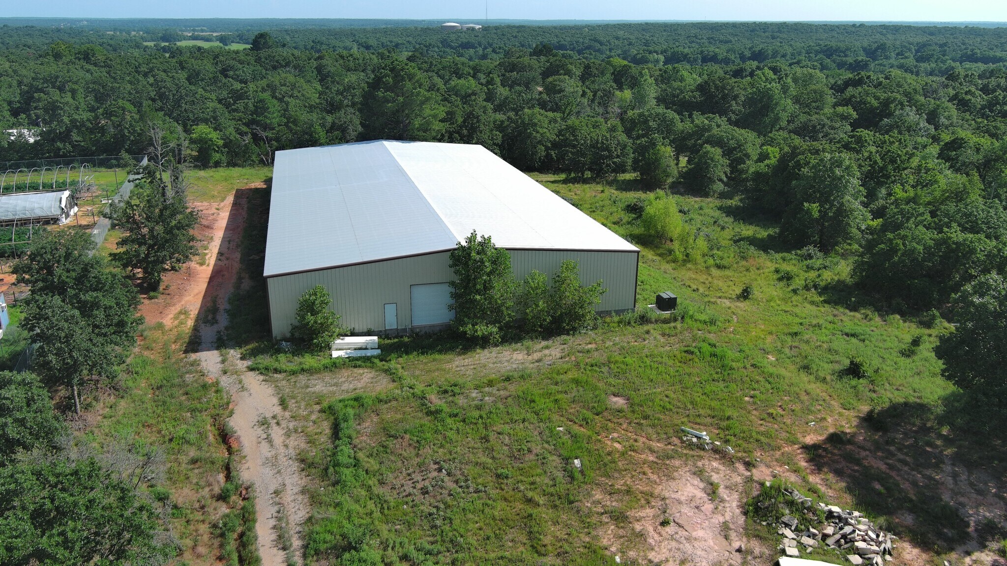 23394 E Hill Dr, Tecumseh, OK à vendre Photo de l’immeuble– Image 1 sur 25
