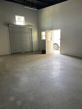 7624 Azle - Veal Station Rd Rd, Azle, TX à louer Photo intérieure– Image 1 sur 5