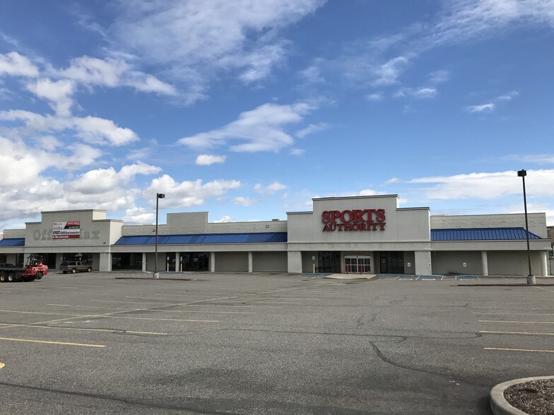 900 N Colorado St, Kennewick, WA à louer - Autre – Image 1 sur 1
