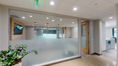 10 W Market St, Indianapolis, IN à louer Numérisation 3D Matterport– Image 1 sur 11
