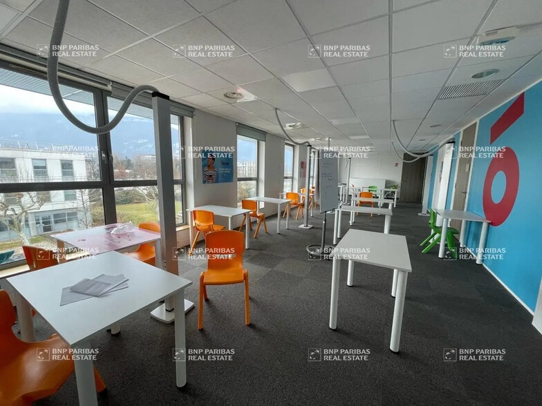 Bureau dans Grenoble à louer - Photo intérieure – Image 2 sur 10