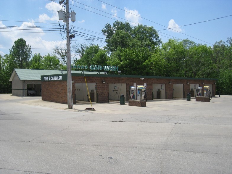 134 Wood Crest Dr, Highland, IL à vendre - Photo de l’immeuble – Image 1 sur 15