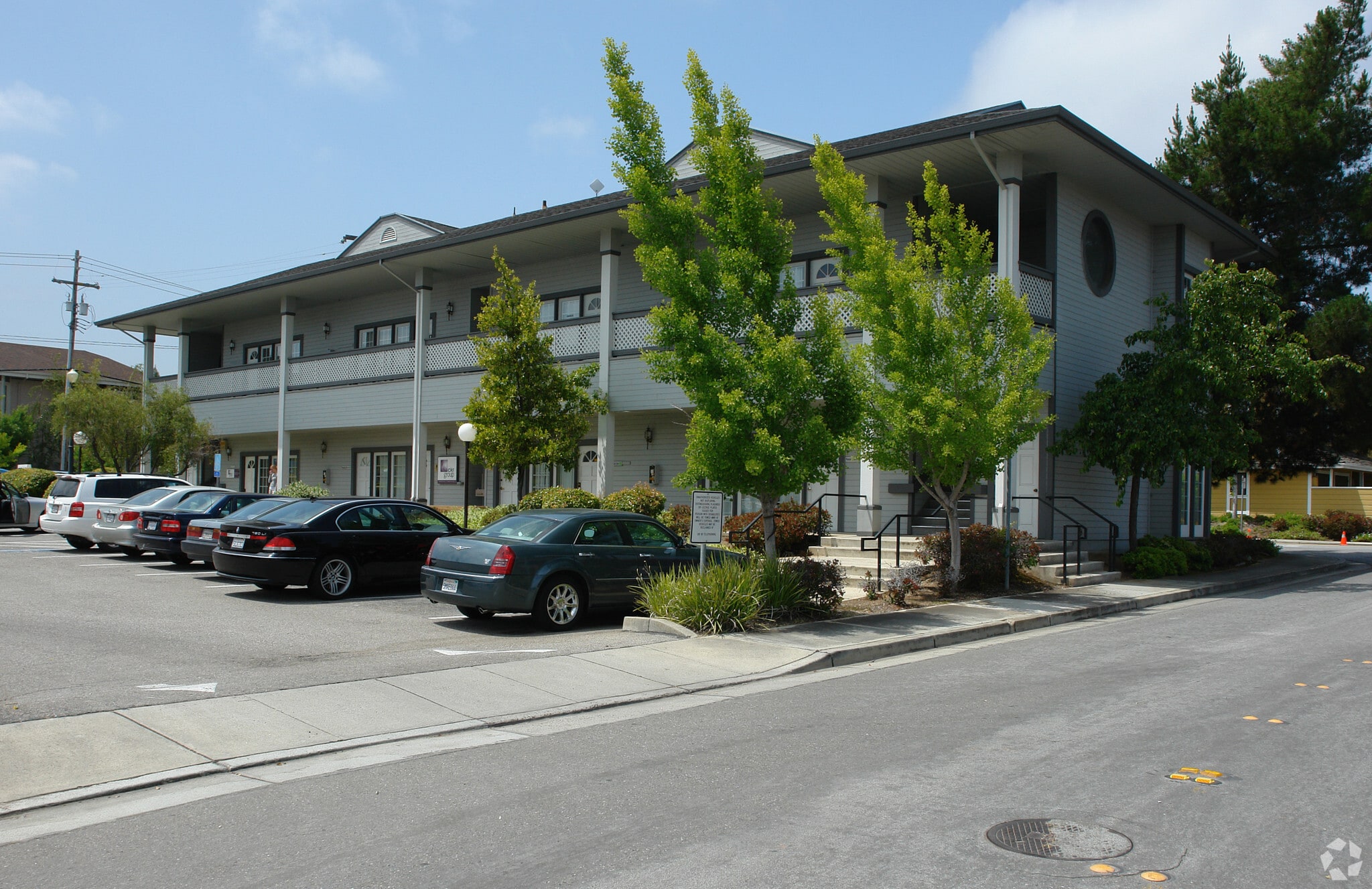 21771 Stevens Creek Blvd, Cupertino, CA à louer Photo de l’immeuble– Image 1 sur 13
