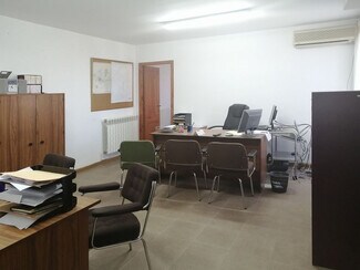Plus de détails pour Bureau, Local commercial à louer