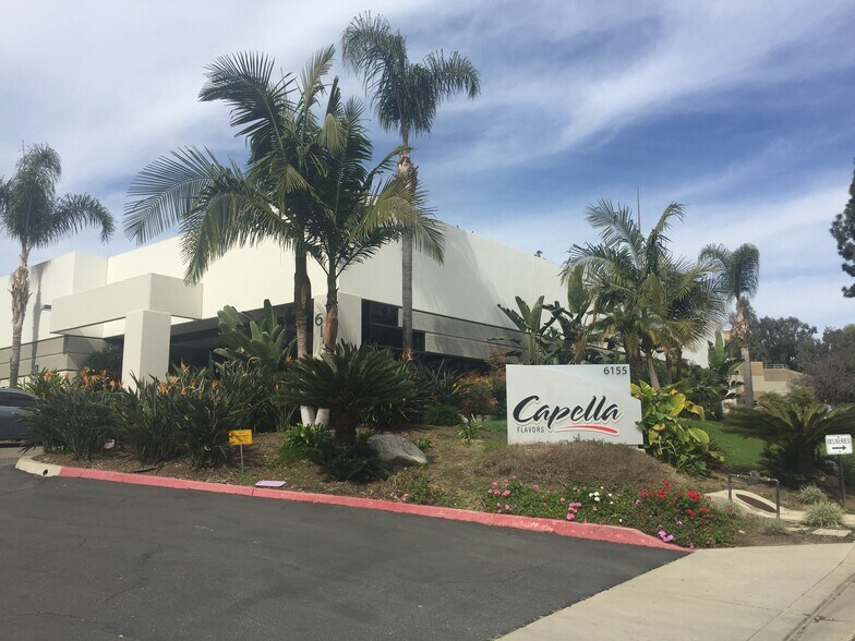 6155 Corte Del Cedro, Carlsbad, CA à louer - Photo de l’immeuble – Image 2 sur 4