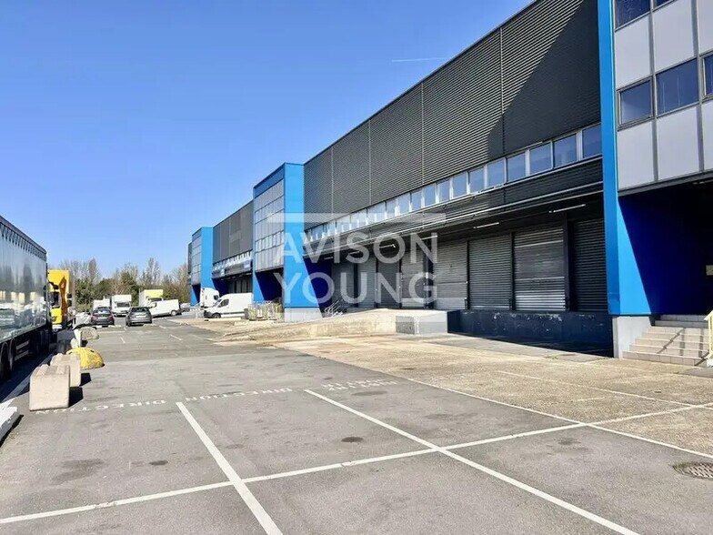 Industriel/Logistique dans Aulnay-sous-Bois à louer - Photo de l’immeuble – Image 3 sur 10