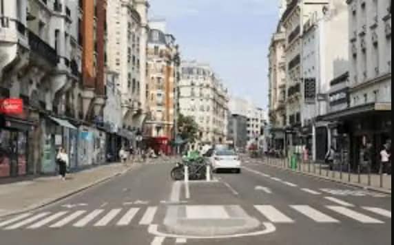 Local commercial dans Paris à louer Photo de l’immeuble– Image 1 sur 4