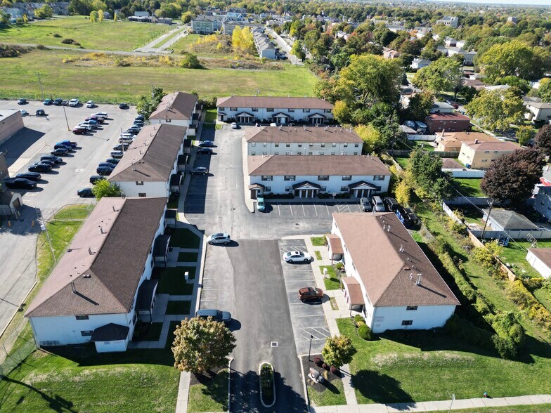 190 Manhattan Ave, Buffalo, NY à vendre - Photo de l’immeuble – Image 1 sur 29