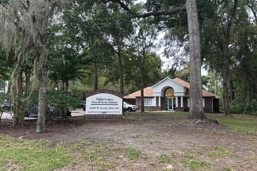 3007 Hartley Rd, Jacksonville, FL à vendre - Photo de l’immeuble – Image 3 sur 3