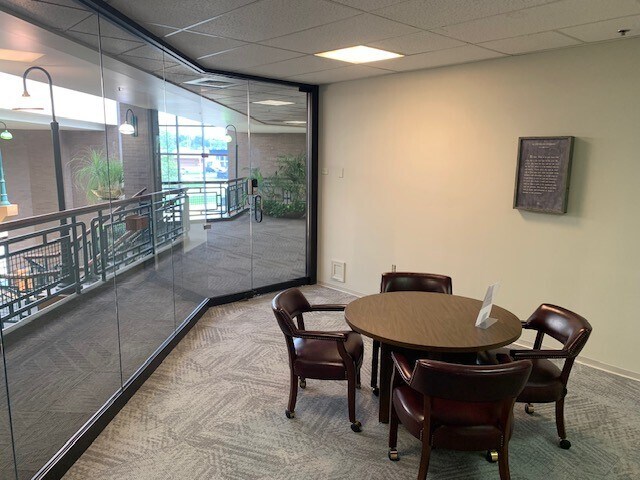 3700 Massillon Rd, Uniontown, OH à louer - Photo intérieure – Image 3 sur 5
