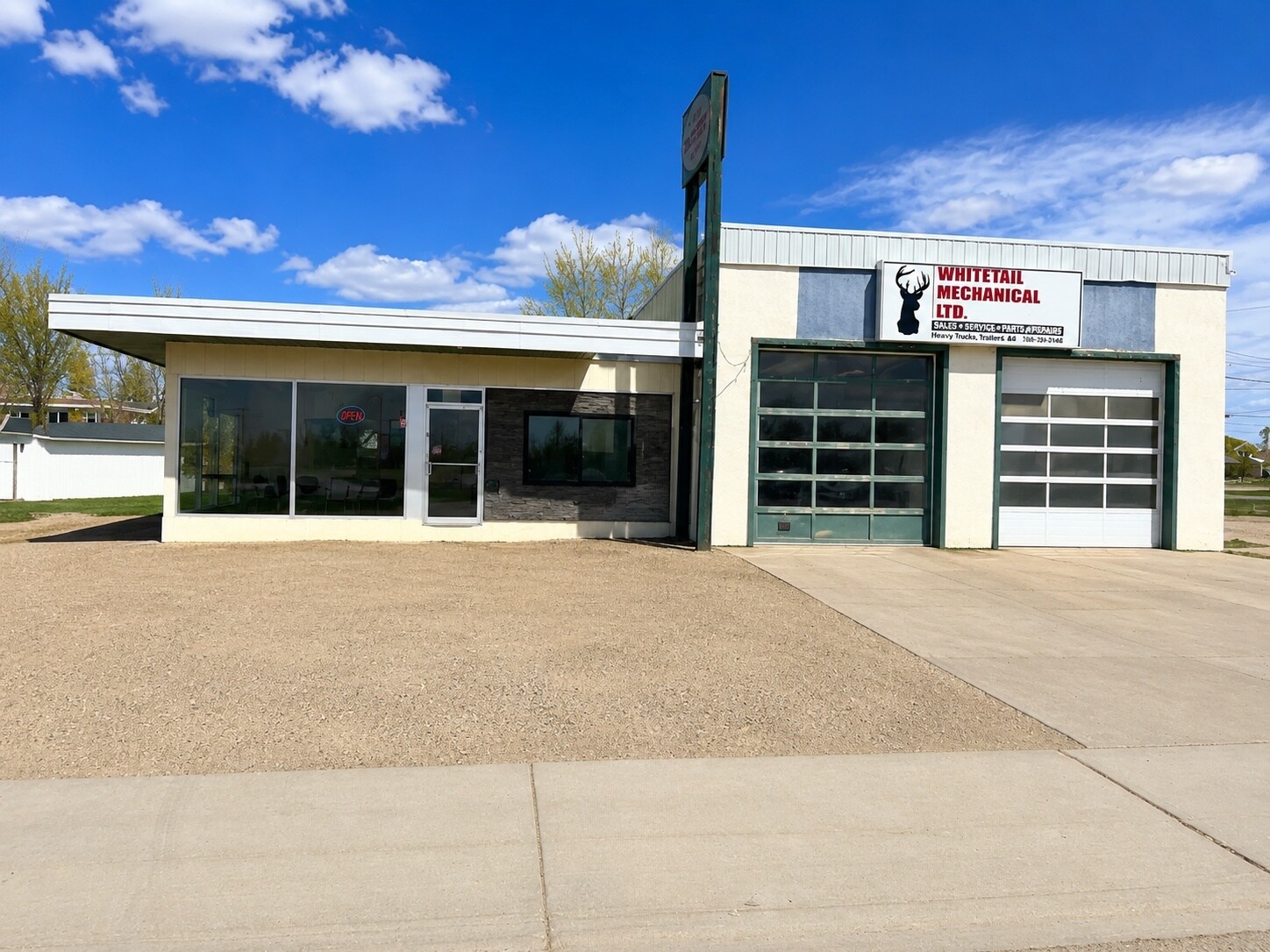 5003 50 St, Mundare, AB à vendre Photo de l’immeuble– Image 1 sur 8