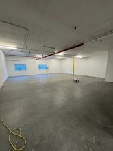 12715 Miller Rd NE, Bainbridge Island, WA à louer Photo intérieure– Image 1 sur 5