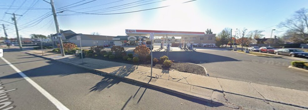 4000 Hempstead Tpke, Farmingdale, NY à louer - Photo principale – Image 1 sur 1