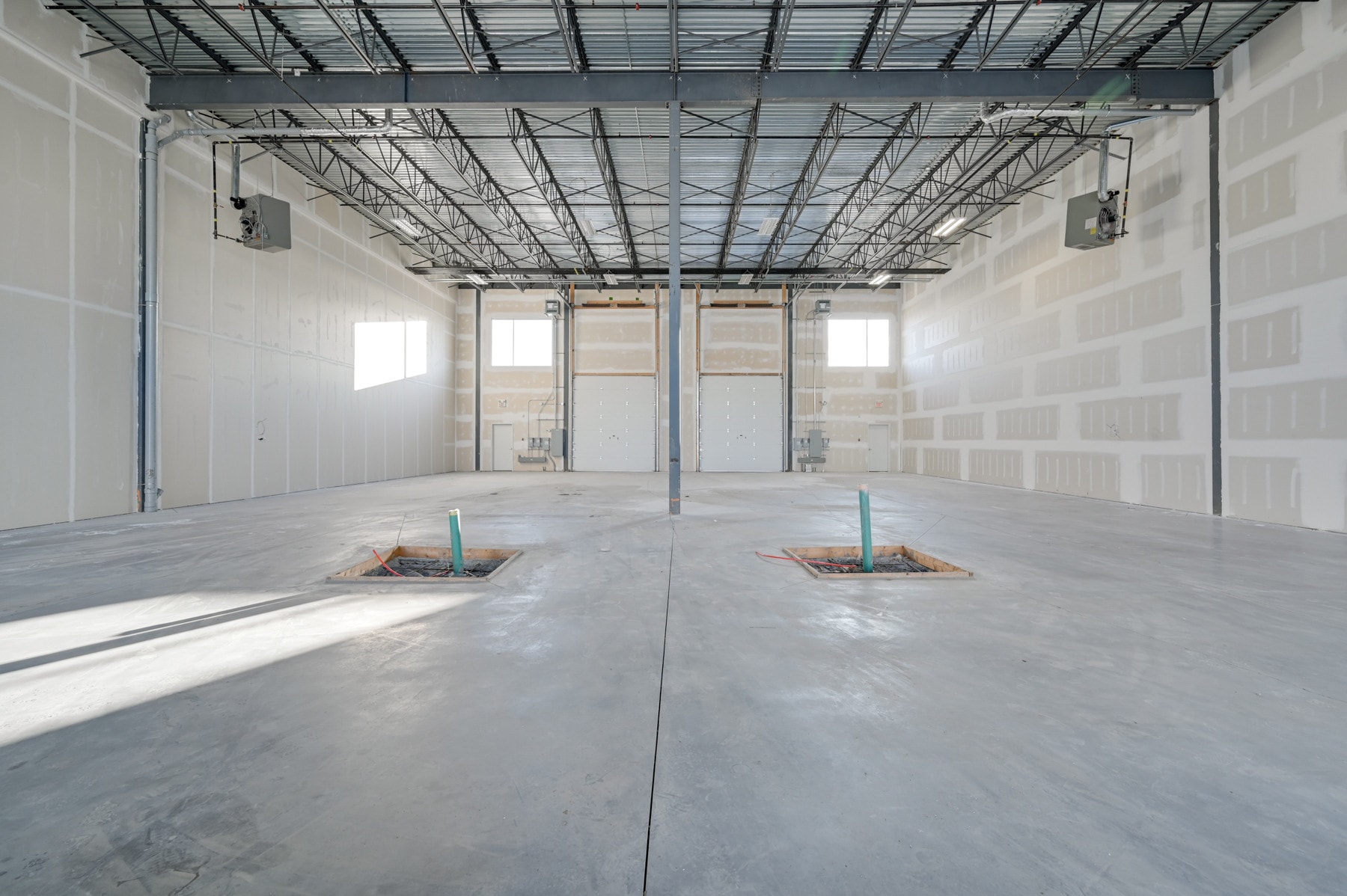 13903-13983 156th St NW, Edmonton, AB à louer Photo principale– Image 1 sur 12