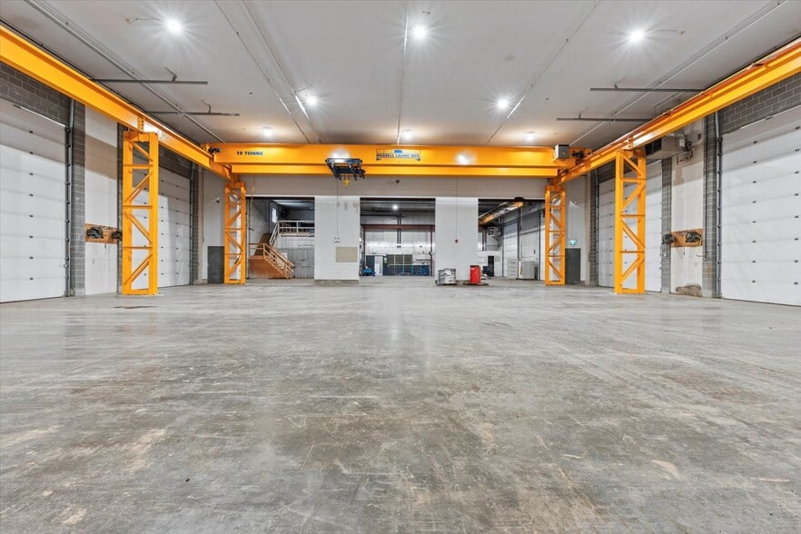 44755 Yale Rd, Chilliwack, BC à vendre - Photo de l’immeuble – Image 2 sur 12