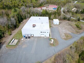 Plus de détails pour 1227 Industrial Pky, Saint Johnsbury, VT - Industriel/Logistique à vendre