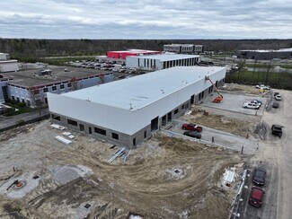 Plus de détails pour 10890 Bennett Pkwy ext, Zionsville, IN - Local d'activités à louer