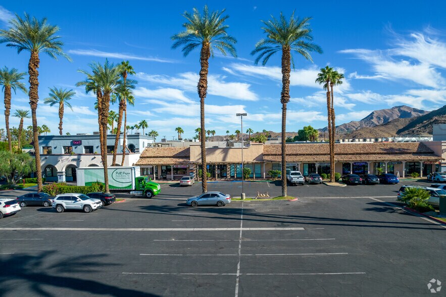 67555-67575 E Palm Canyon Dr, Cathedral City, CA à louer - Photo principale – Image 1 sur 7