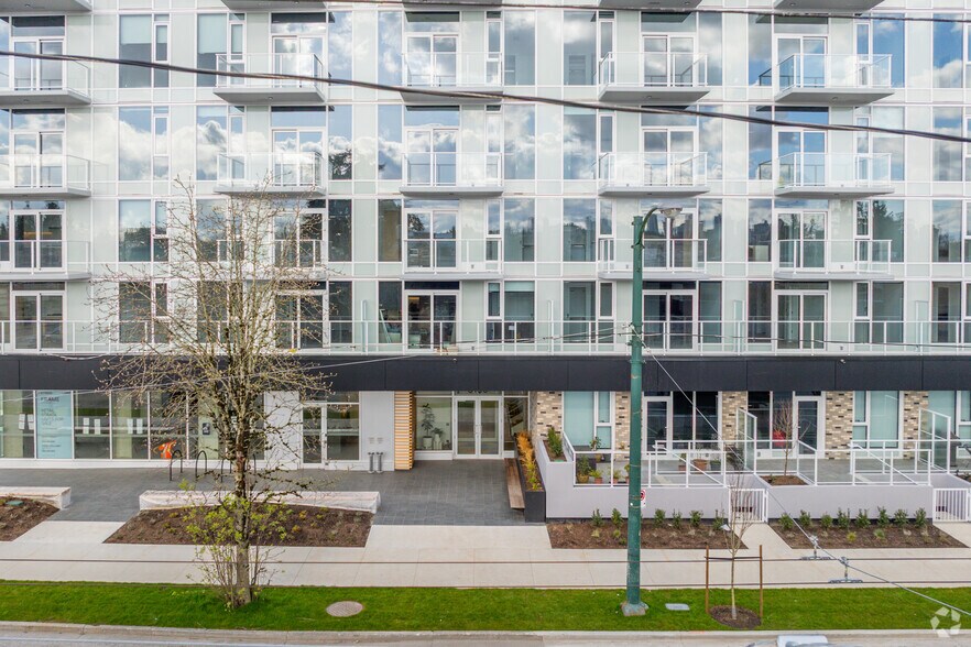 2731 Kingsway, Vancouver, BC à vendre - Photo de l’immeuble – Image 2 sur 5