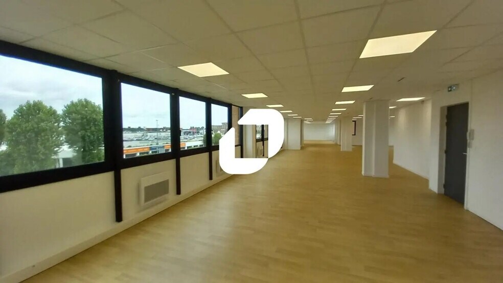 Bureau dans VILLENEUVE-D'ASCQ à louer - Photo de l’immeuble – Image 1 sur 8
