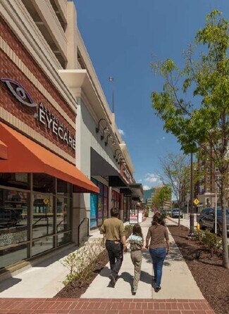 Plus de détails pour 2672-2676 Avenir Rd, Fairfax, VA - Local commercial à louer