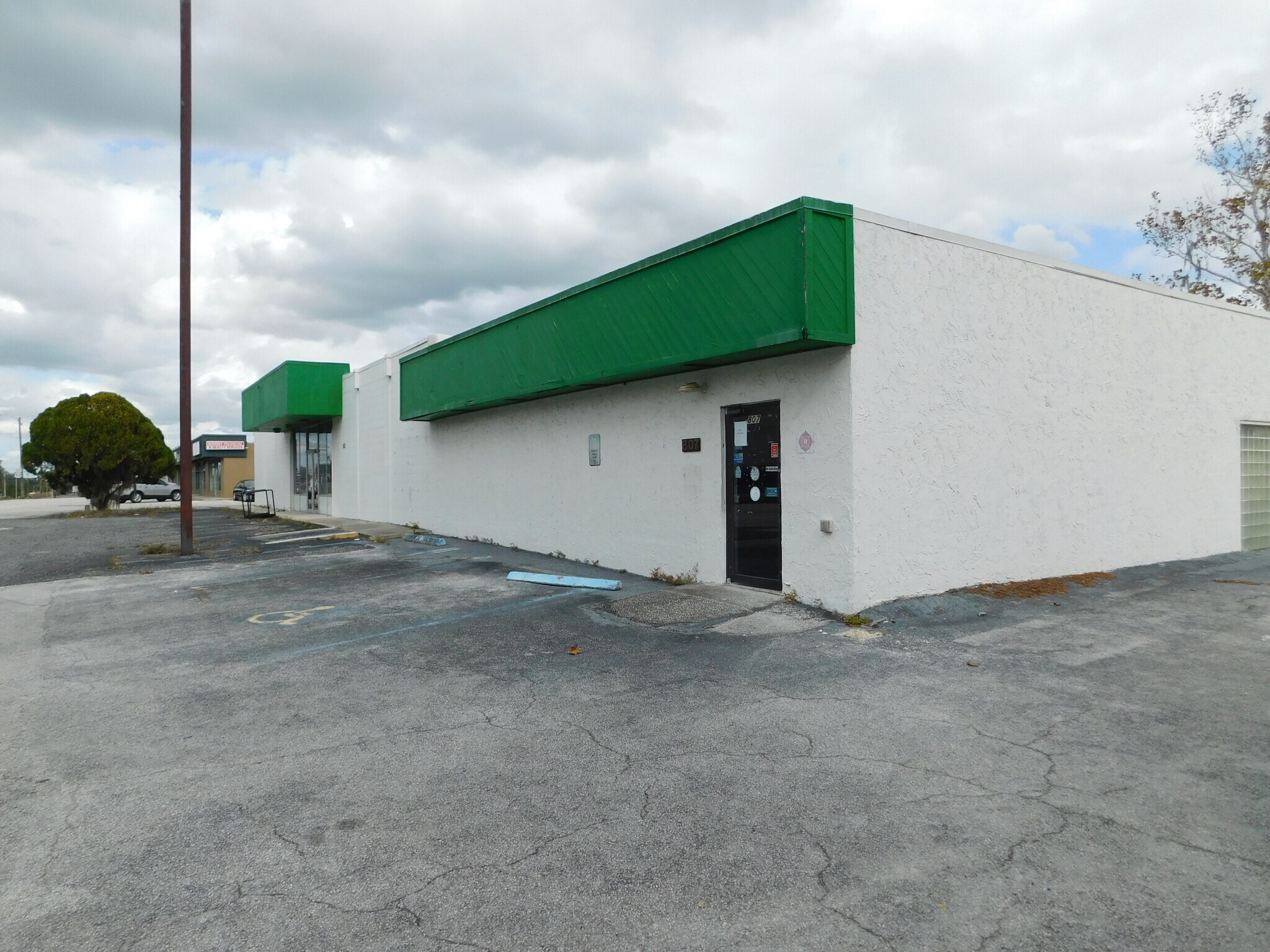 813 N Lake Parker Ave, Lakeland, FL à vendre Photo de l’immeuble– Image 1 sur 11