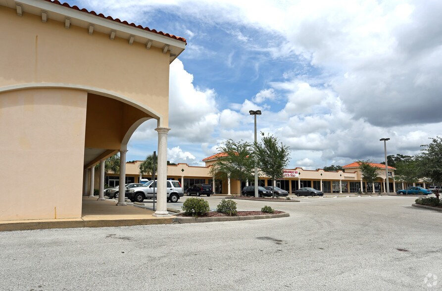 2800 N Macdill Ave, Tampa, FL à louer - Photo de l’immeuble – Image 2 sur 5