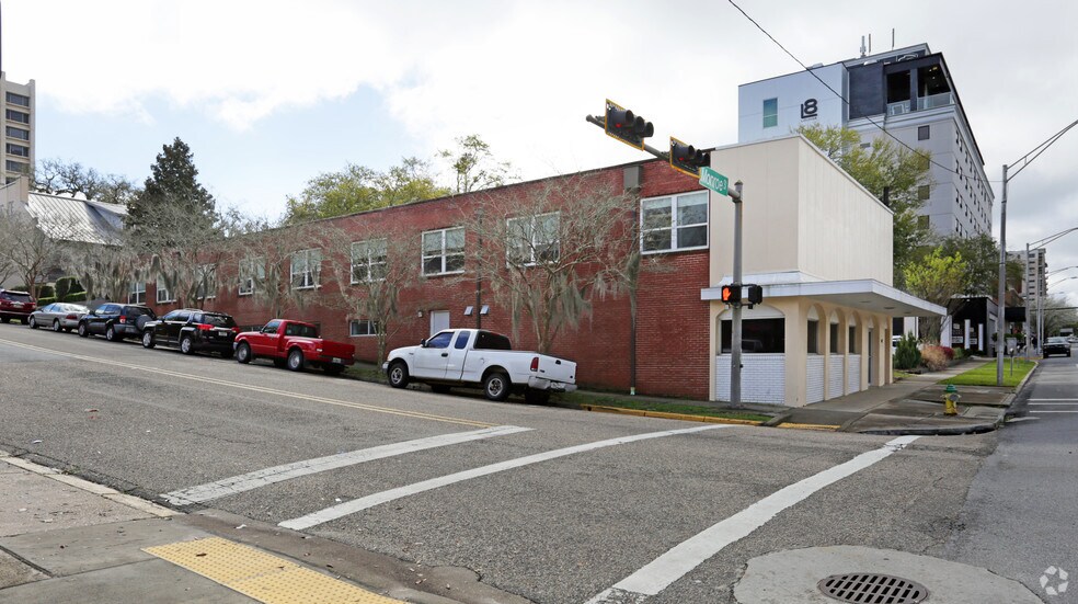441 N Monroe St, Tallahassee, FL à louer - Photo de l’immeuble – Image 3 sur 15