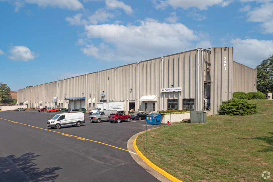 7401 Fullerton Rd, Springfield, VA à louer - Photo principale – Image 1 sur 4