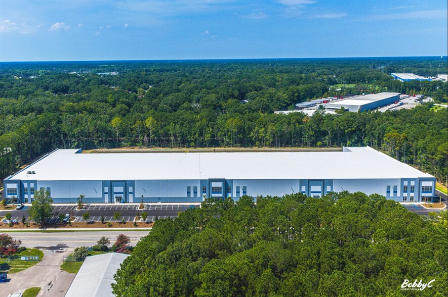 7651 Southrail Rd, North Charleston, SC à louer - Photo de l’immeuble – Image 2 sur 4