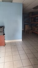 1169-1199 W 37th St, Hialeah, FL à louer Photo intérieure– Image 1 sur 3