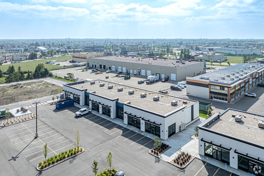 321 Parsons Rd SW, Edmonton, AB à vendre - Aérien – Image 2 sur 2