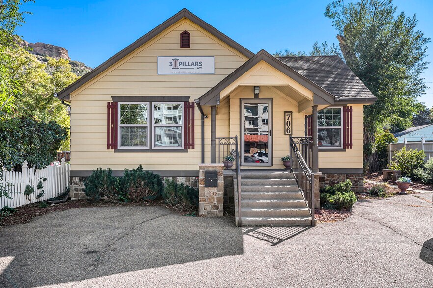 706 Wilcox St, Castle Rock, CO à vendre - Photo de l’immeuble – Image 1 sur 24