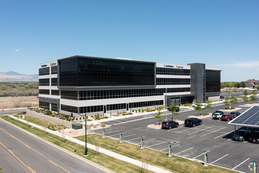 12921 S Vista Station Blvd, Draper, UT à louer - Photo de l’immeuble – Image 3 sur 14
