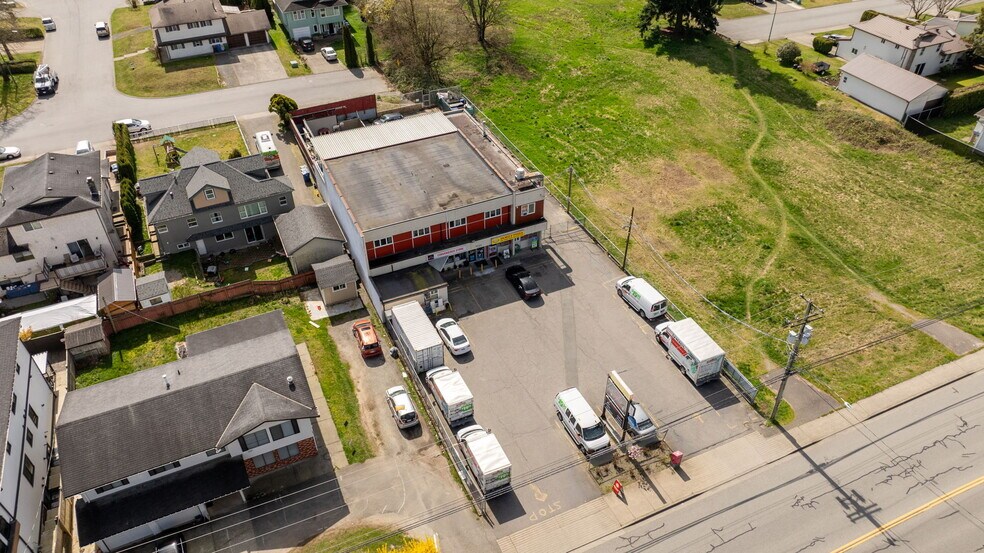 32354 Marshall Rd, Abbotsford, BC à vendre - Aérien – Image 3 sur 35