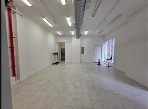 251-253 Fifth Ave, New York, NY à louer Photo intérieure– Image 2 sur 4