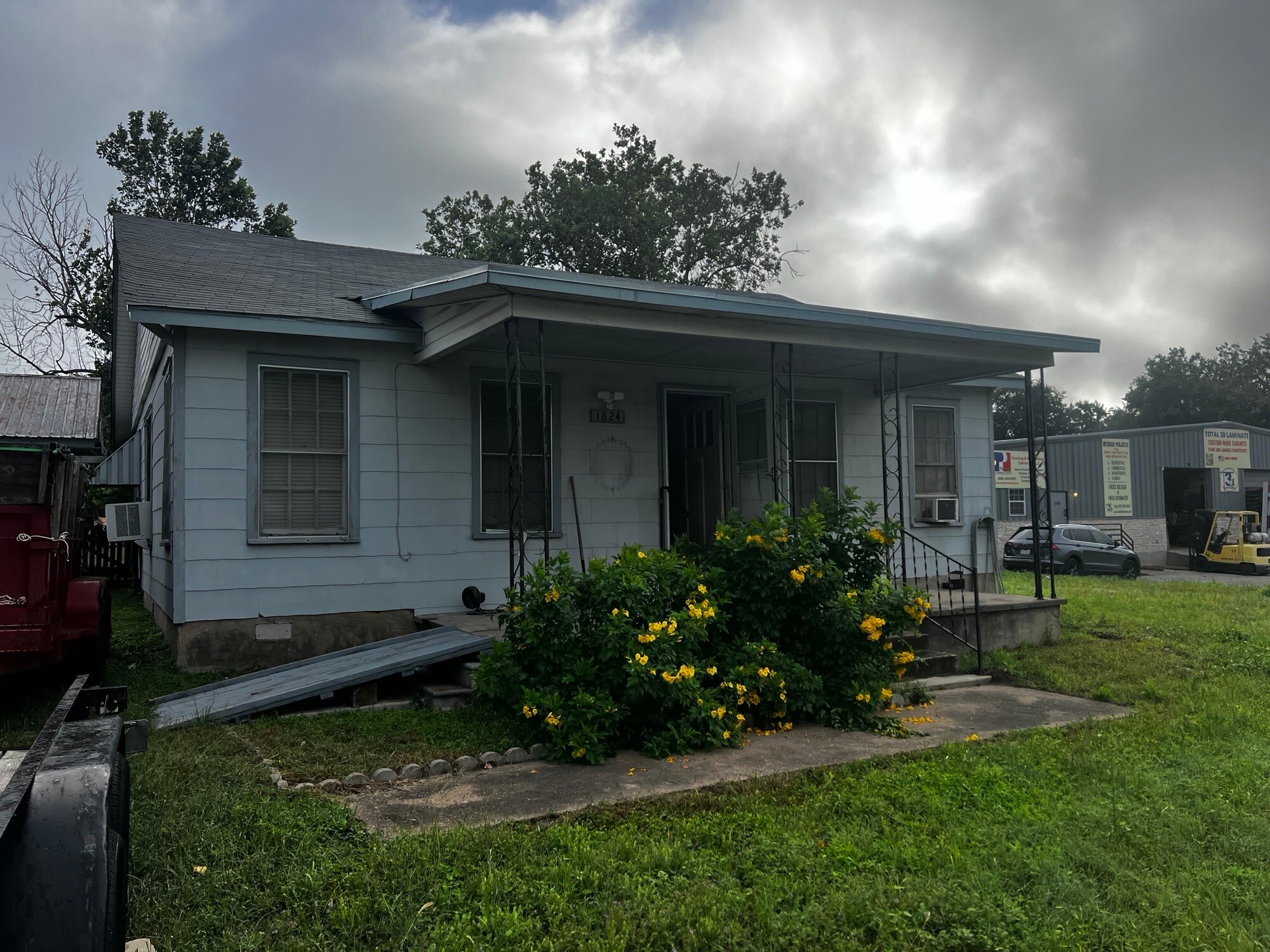 1824 Fleischer Dr, Austin, TX à louer Photo de l’immeuble– Image 1 sur 3