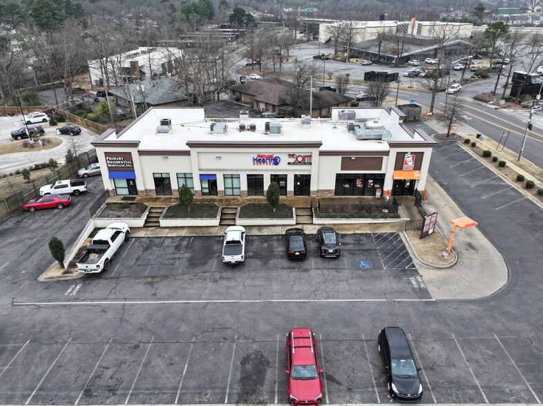 10121 N Rodney Parham Rd, Little Rock, AR à louer - Photo de l’immeuble – Image 1 sur 6