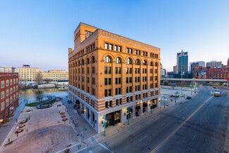Plus de détails pour 309 N Water St, Milwaukee, WI - Bureau, Local commercial à louer