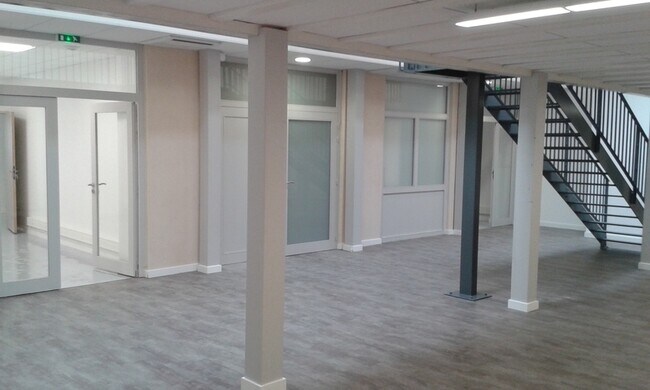 Plus de détails pour Bureau à louer