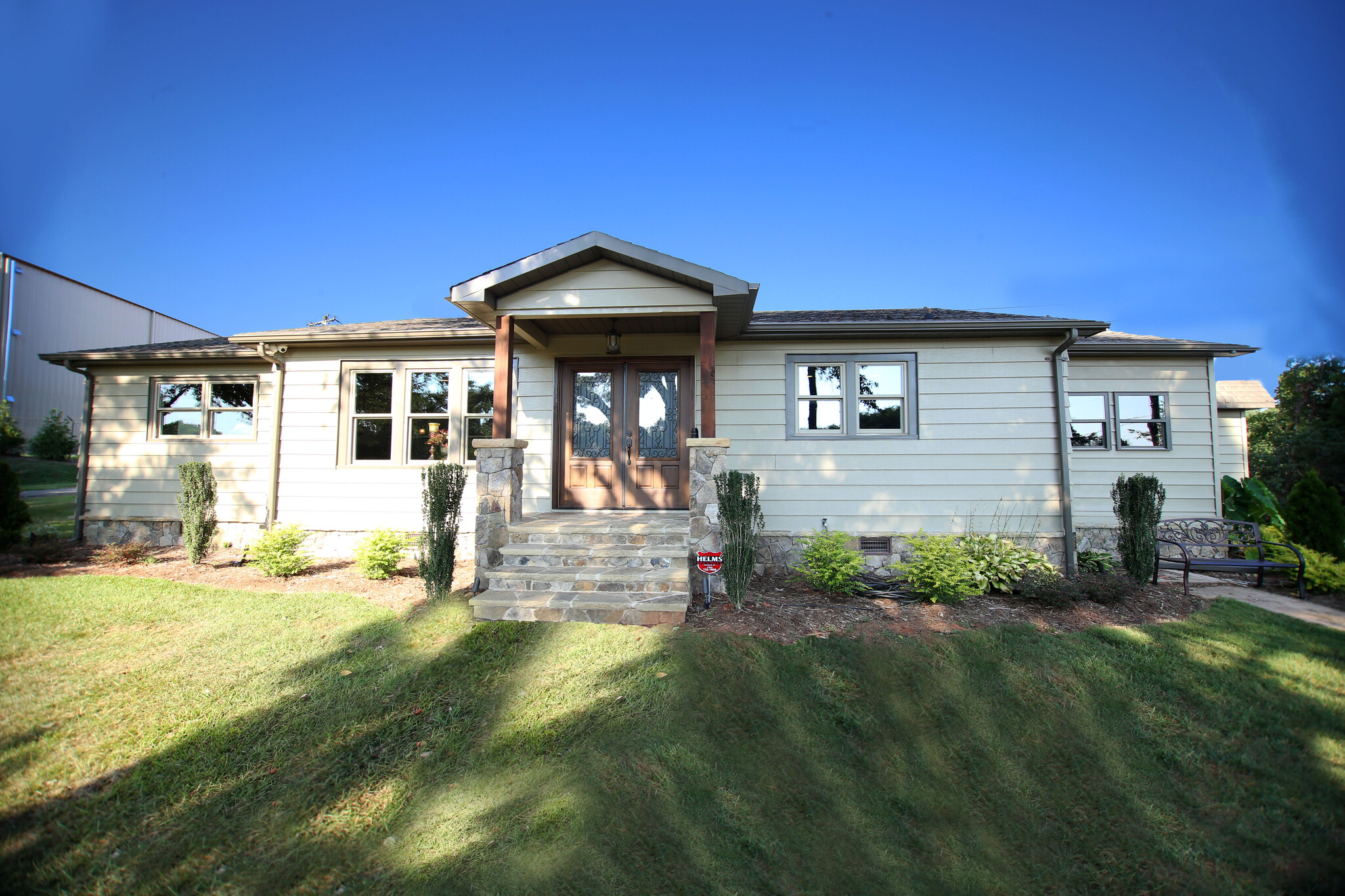 1697 NC-16 Business, Denver, NC à louer Photo principale– Image 1 sur 11