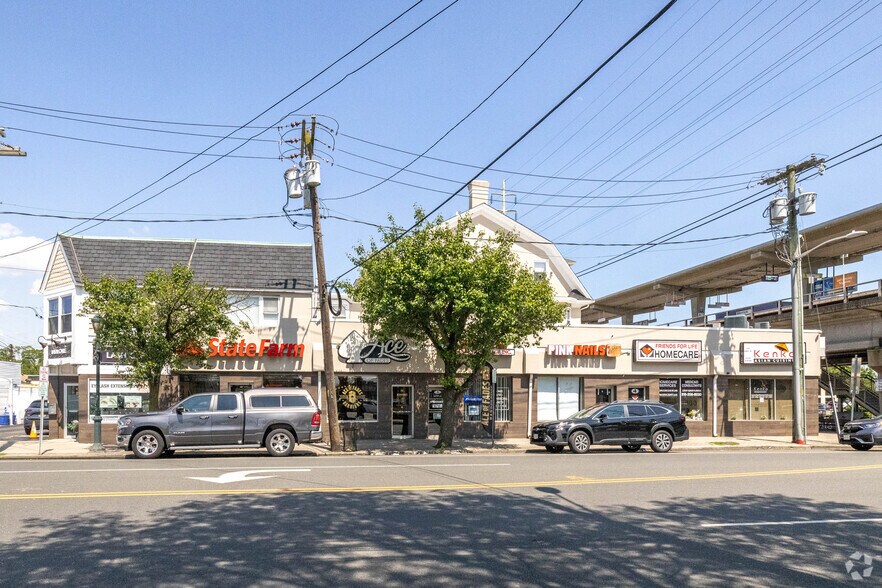 2-10 Merrick Ave, Merrick, NY à vendre - Photo de l’immeuble – Image 3 sur 8