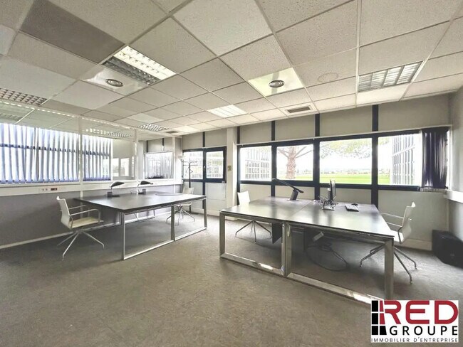 Plus de détails pour 10 Rue Du Lieutenant Parayre, Aix-en-Provence - Bureau à louer